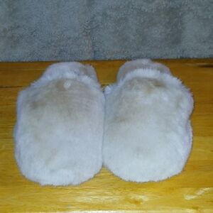 Cozy White Faux Fur Slippers